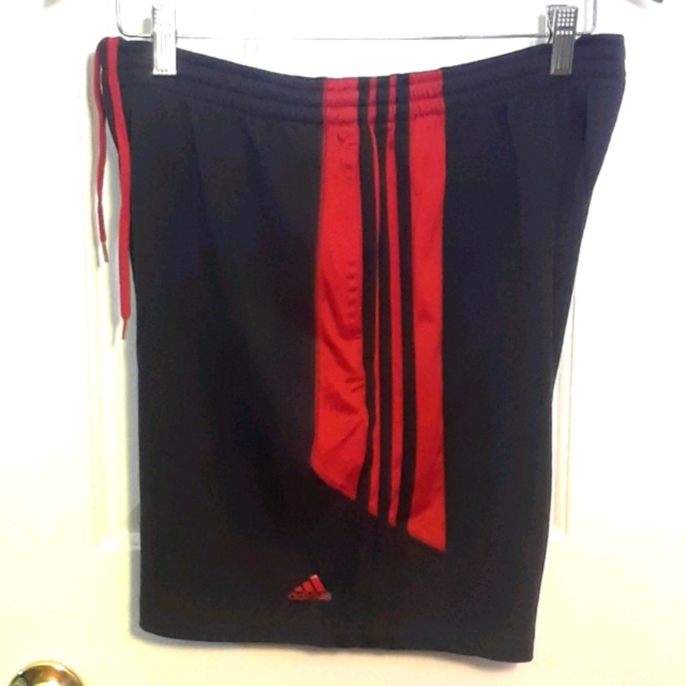 NWOT MEDIUM ADIDAS ATHLETIC SHORTS